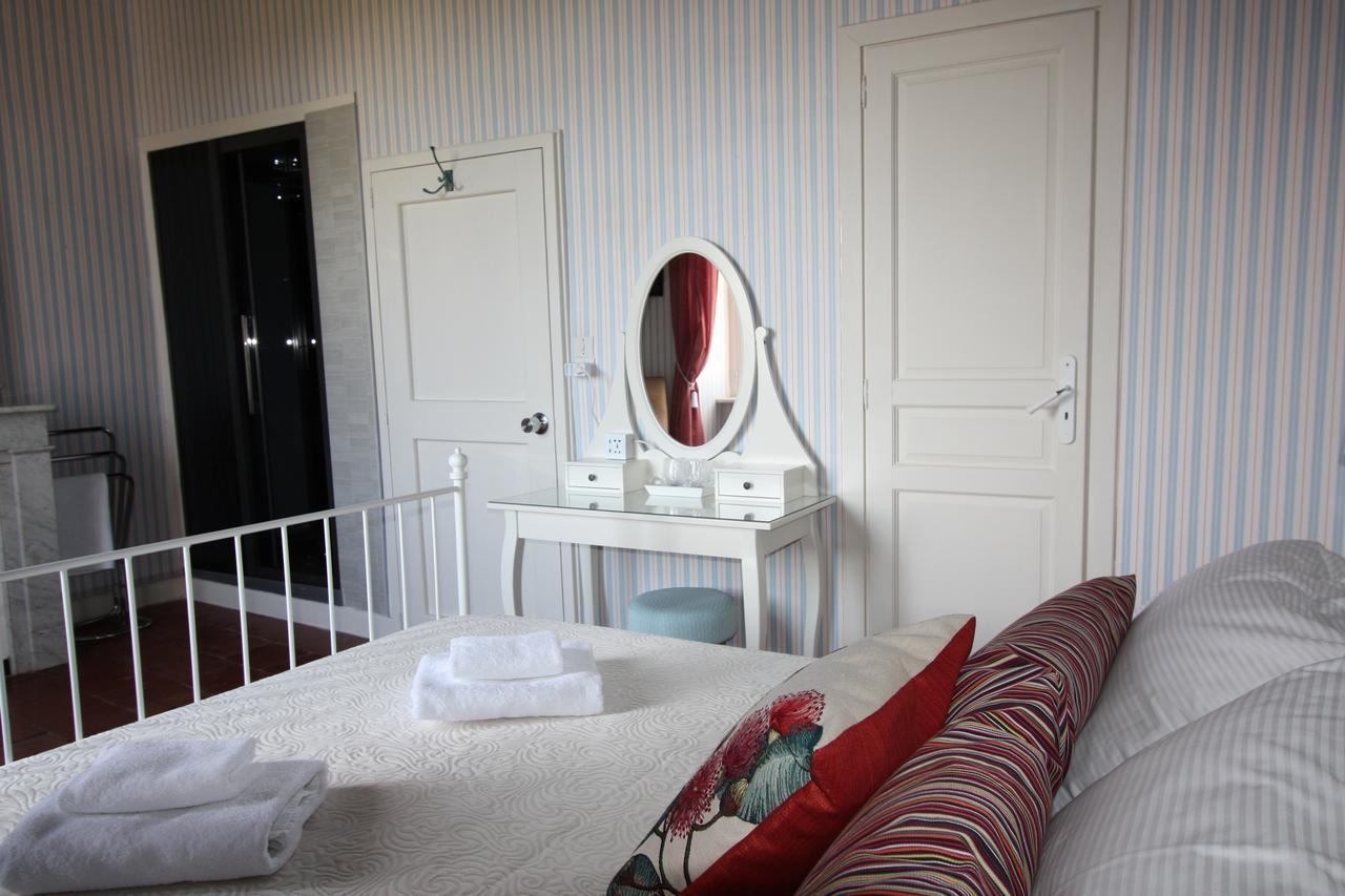 Maison De Mallast Montolieu Екстериор снимка