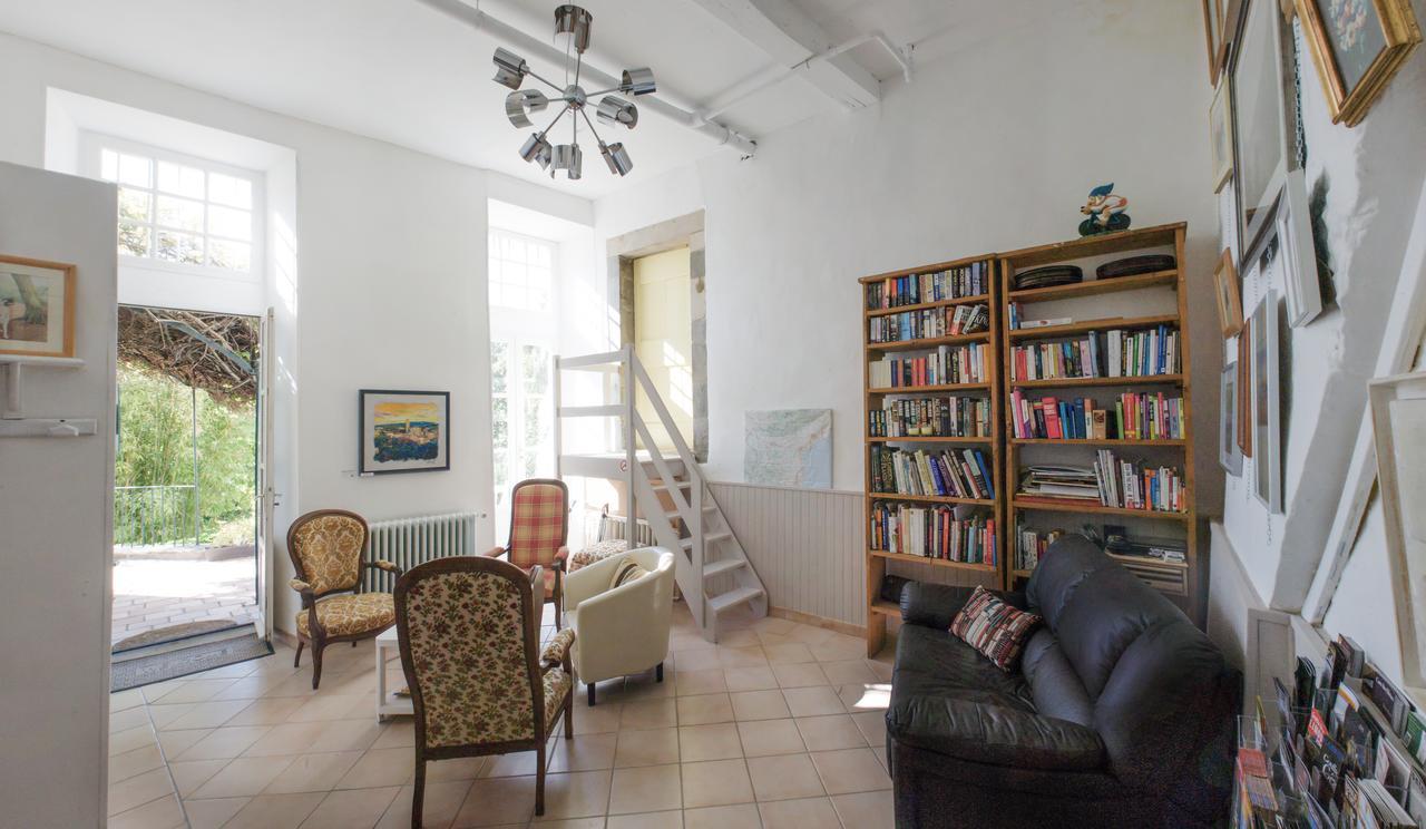Maison De Mallast Montolieu Екстериор снимка